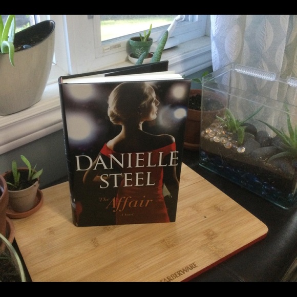 THE AFFAIR: 
by DANIELLE STEEL - Picture 2 of 2